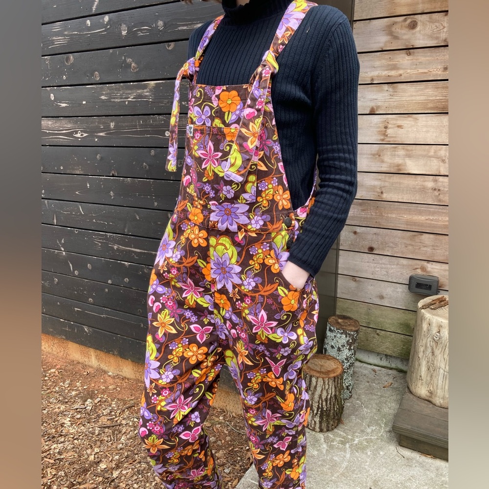 Lucy & Yak size 8 floral overalls coveralls